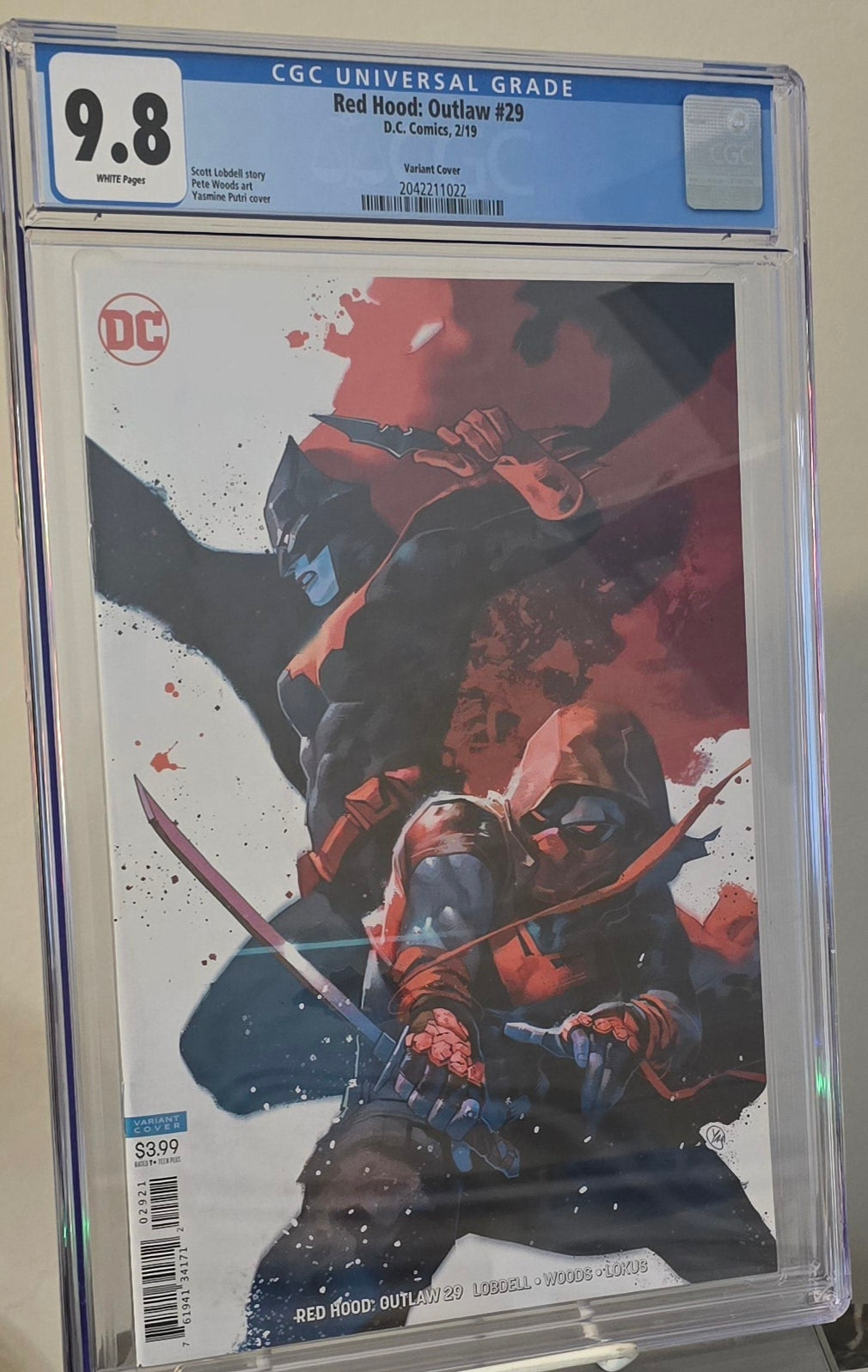Red Hood: Outlaw #29 CGC 9.8 Variant Cover