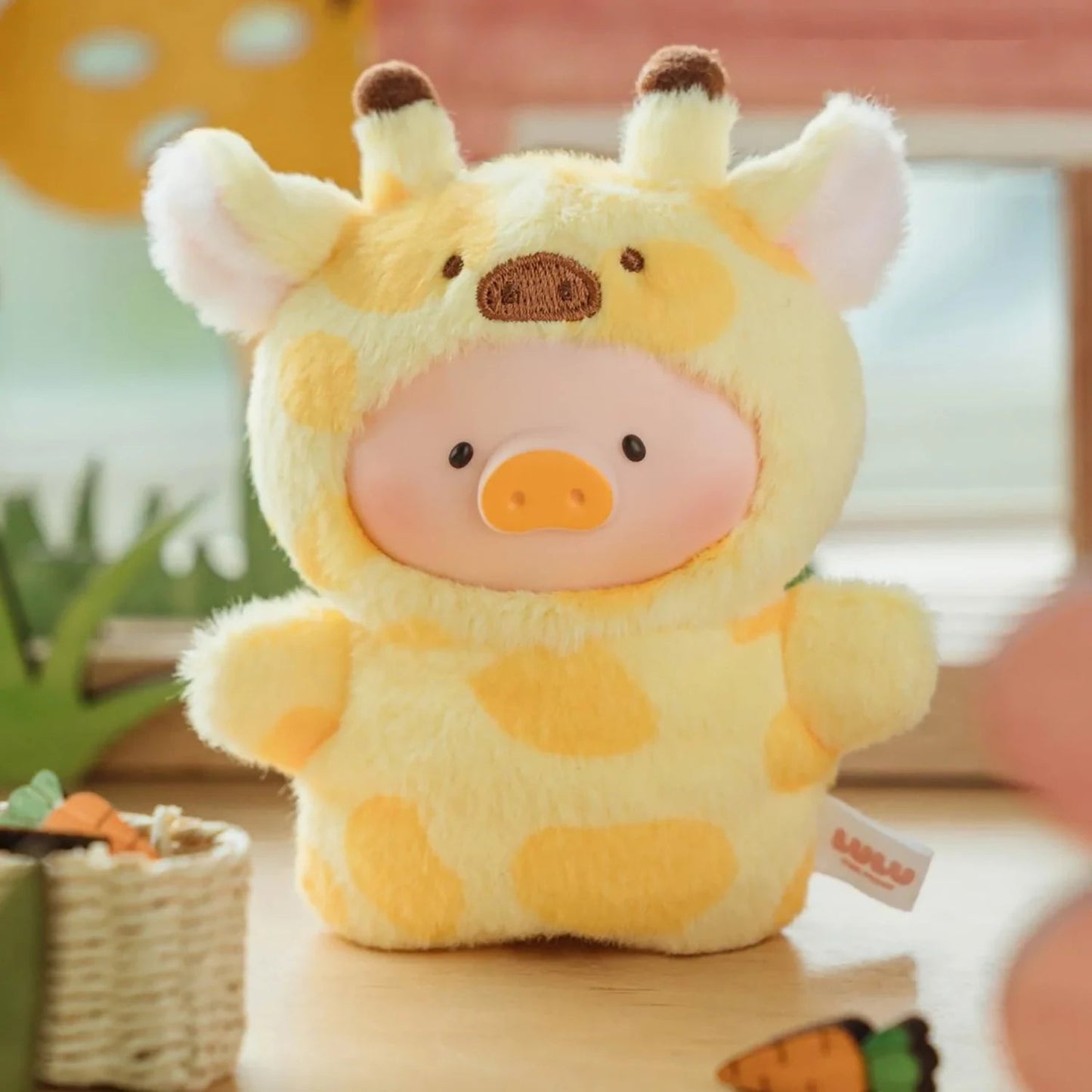 Lulu The Piggy Animal Party Puppet Show PVC Face Plush Keychain Blind Box