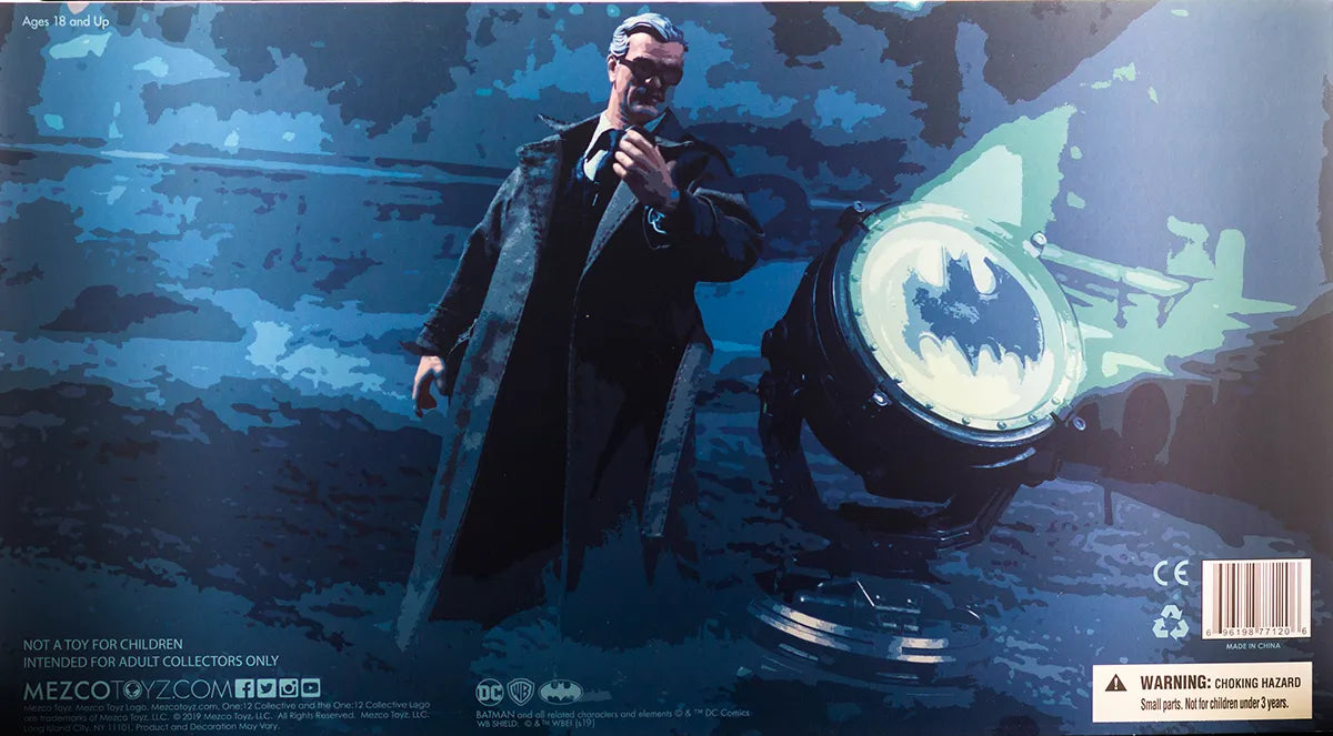 Commissioner Gordor and Bat-Signal ONE:12 Display MEZCOTOYS