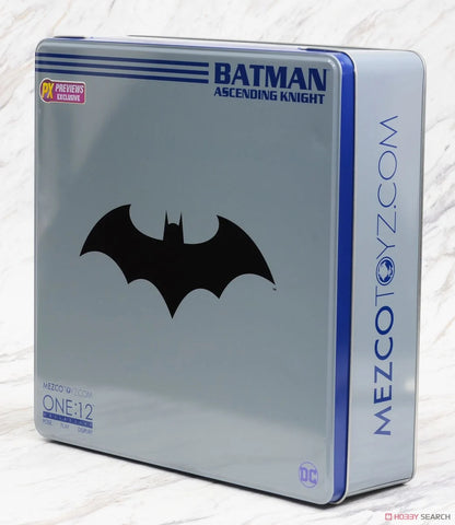 Batman Ascending Knight Mezco one:12