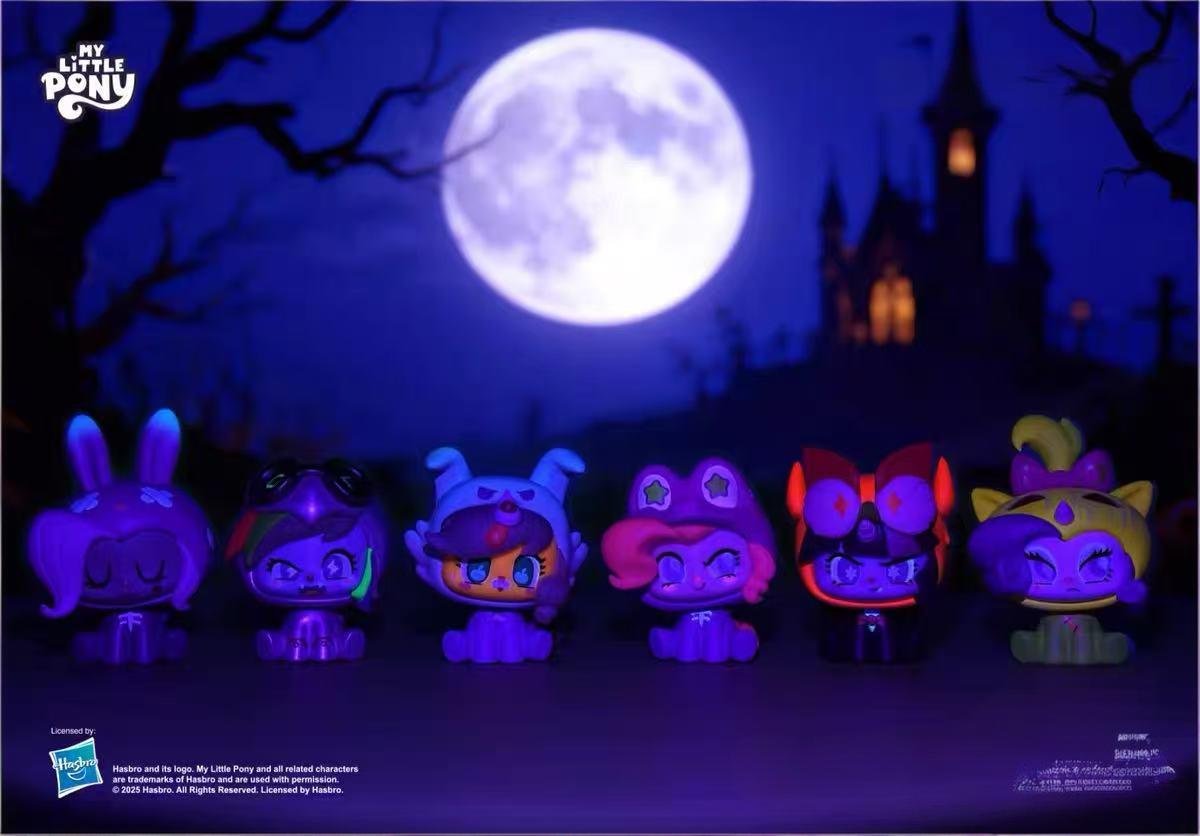 My Little Pony Nightmare Dress Up Night Click-N-Play Mini Figures